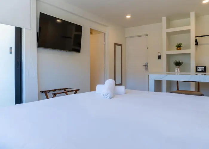 Colmena Cabos Marina 3*