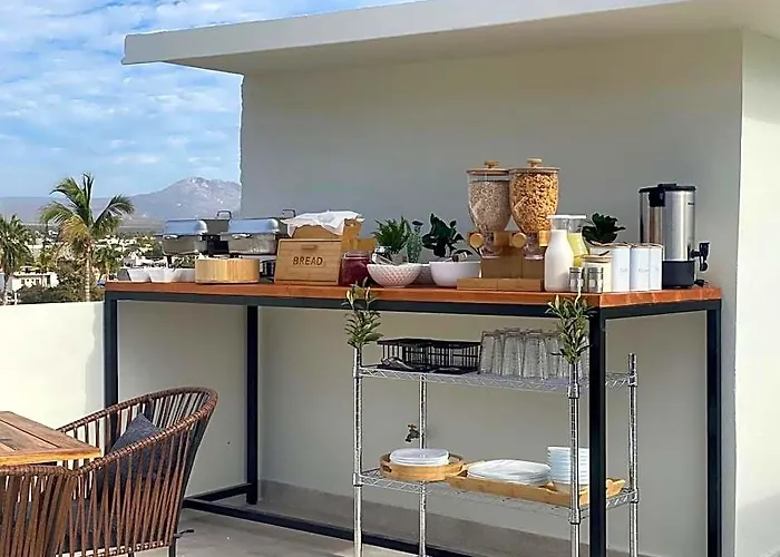 Colmena Cabos Marina Hotel