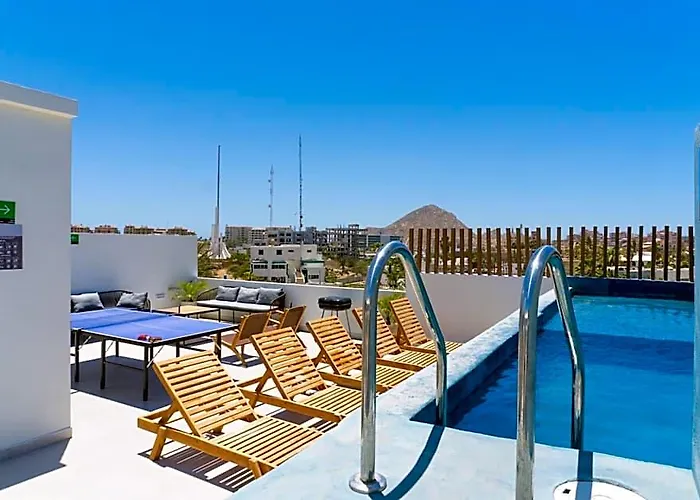 Hotel Colmena Cabos Marina